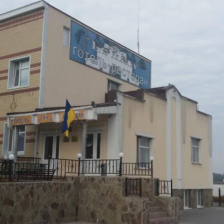 Отель Брама Hlukhiv Exterior foto